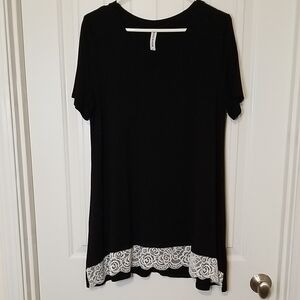 Zenana Signature Black Short Sleeve Dress Or Tunic Top With  Lace Trim Large